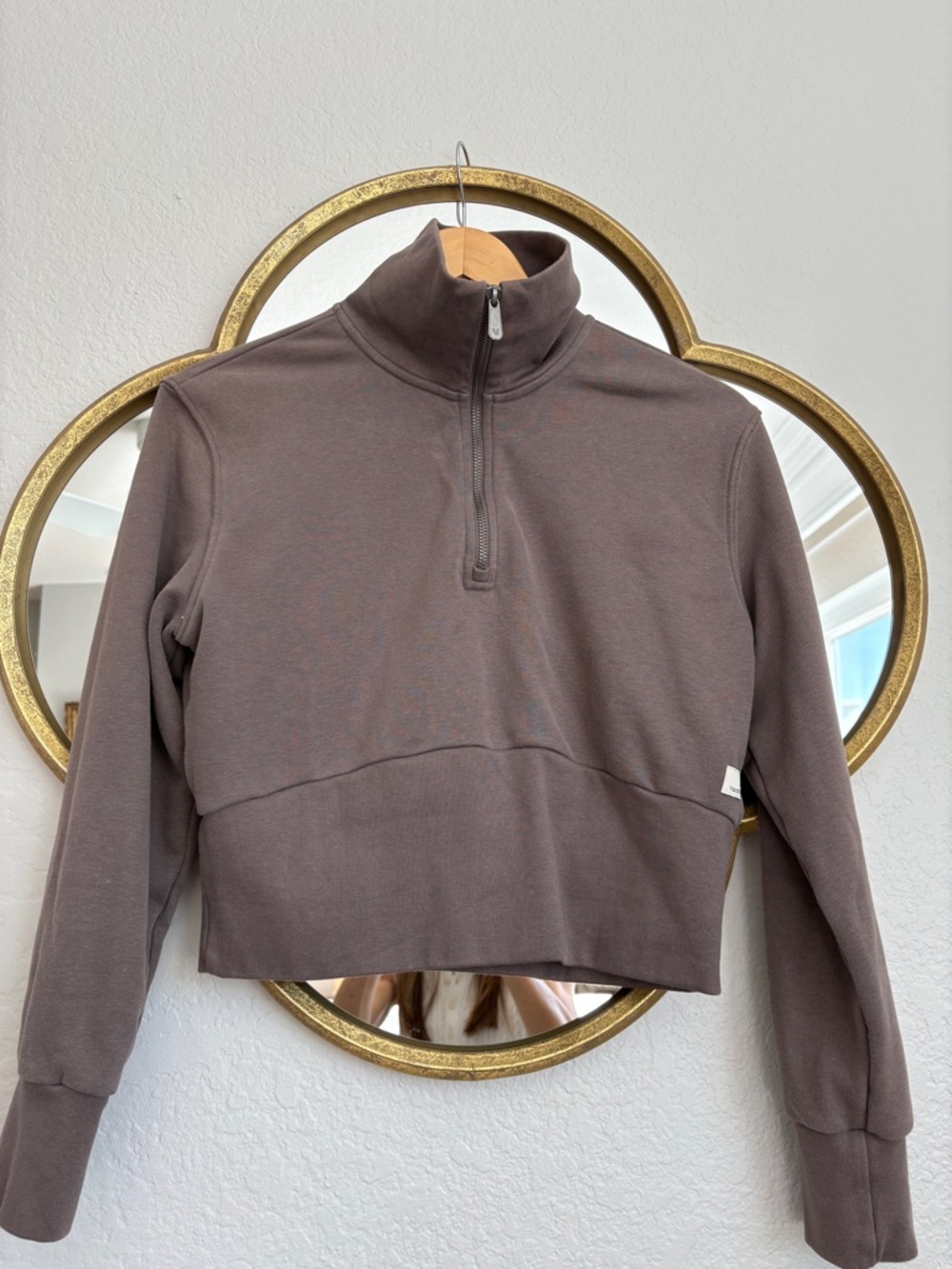 Vuori Sweatshirt Sedona Sport Half Zip Cropped Pullover in Chia